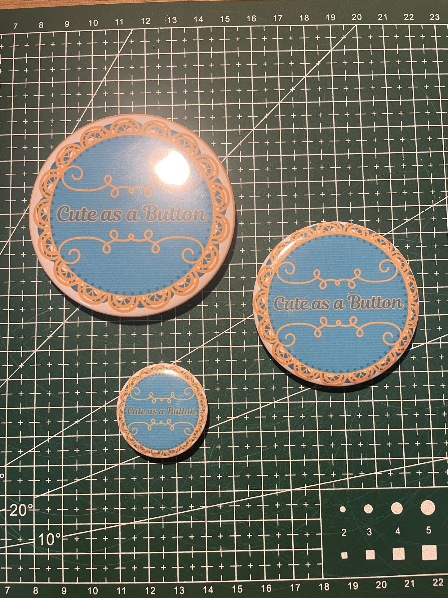 Customizable Pinback Buttons